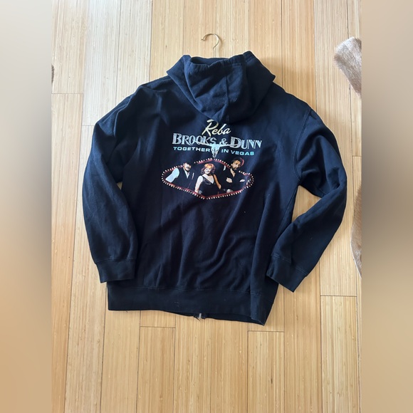 Reba McEntire & Brooks & Dunn Together In Vegas Residency Hoodie Size Medium - Picture 2 of 3